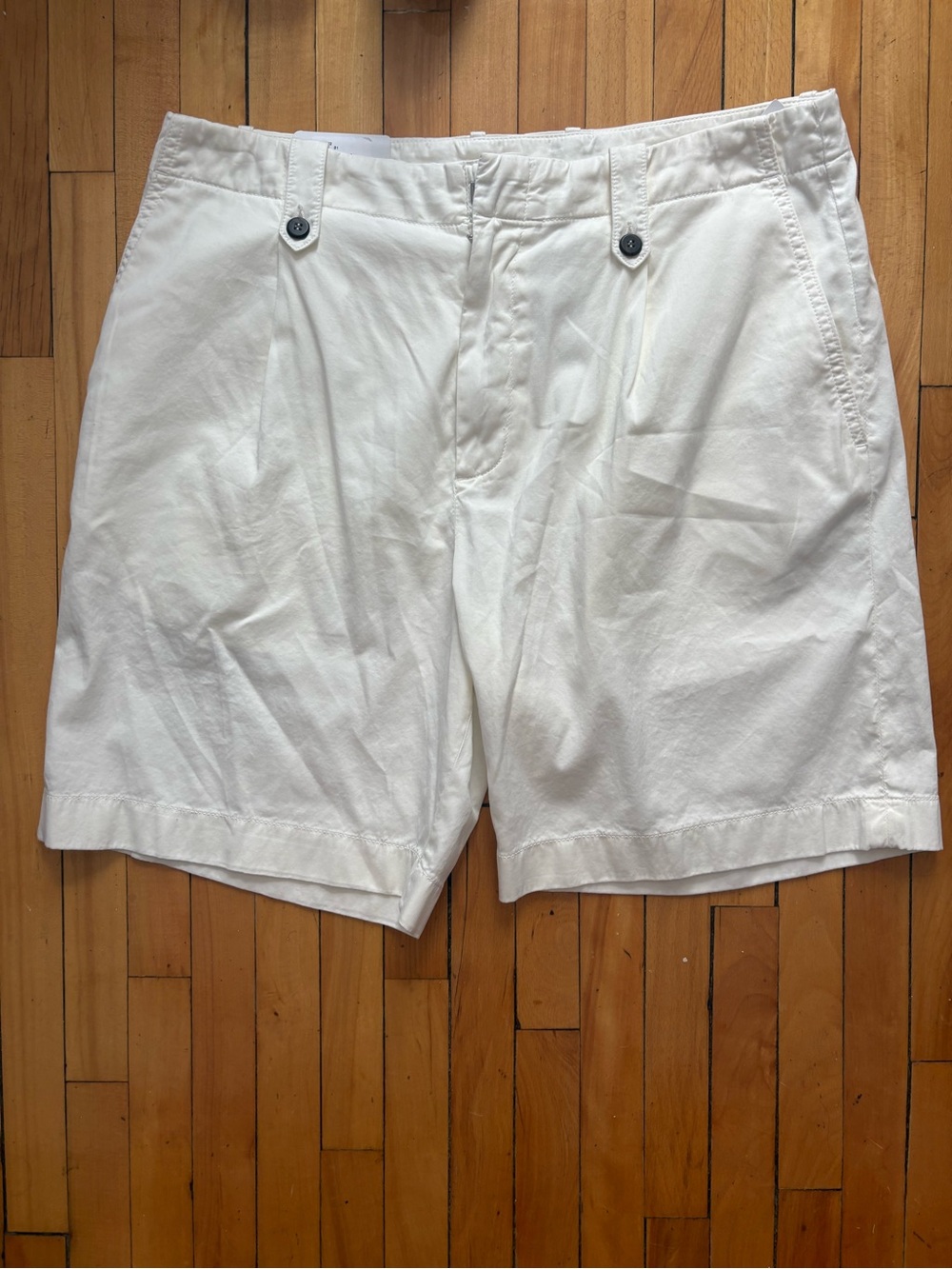 Eleventy White Men's Flat-Front Cotton Shorts